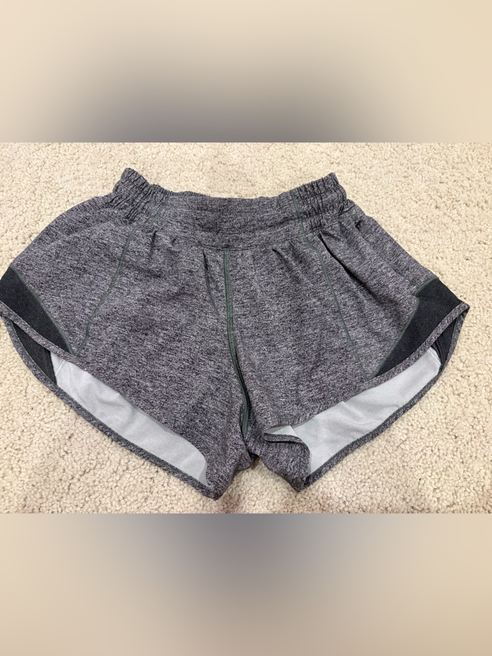 Authentic Lululemon Women's 2.5 Hotty Hot Gray and Black Low Rise Short, Size 2